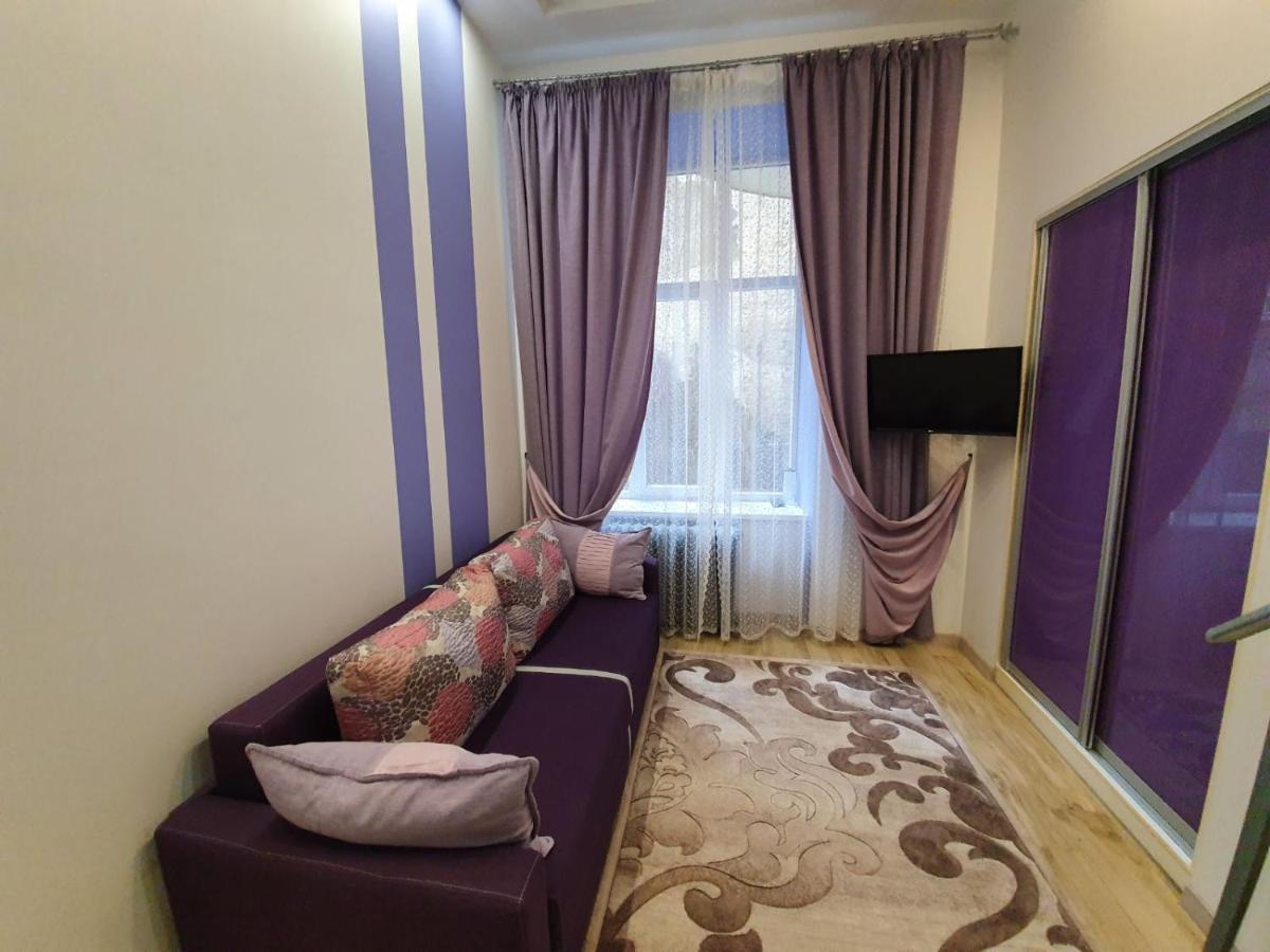Romantik Eko Apartment Lviv Luaran gambar