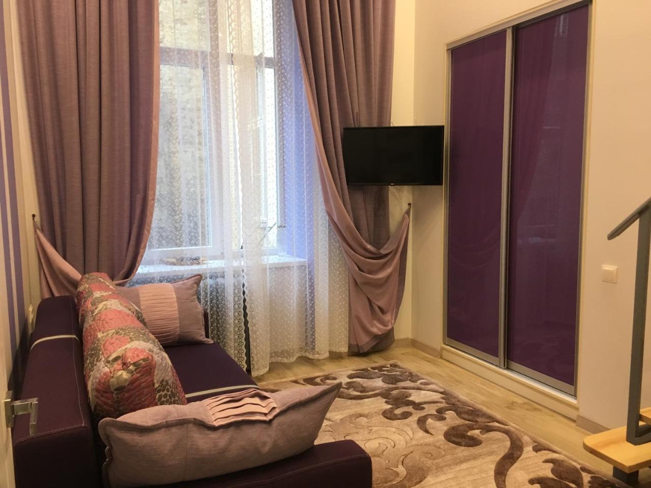 Romantik Eko Apartment Lviv Luaran gambar
